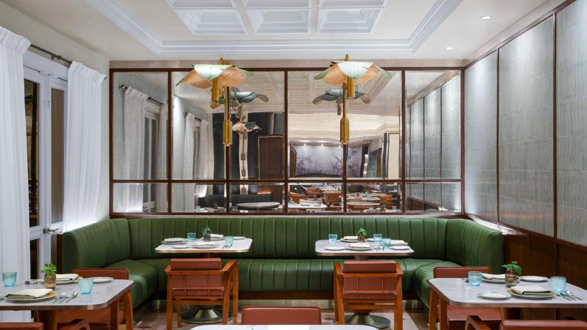 Hilton Mumbai International Airport Hotel Eksteriør bilde The interior of the restaurant